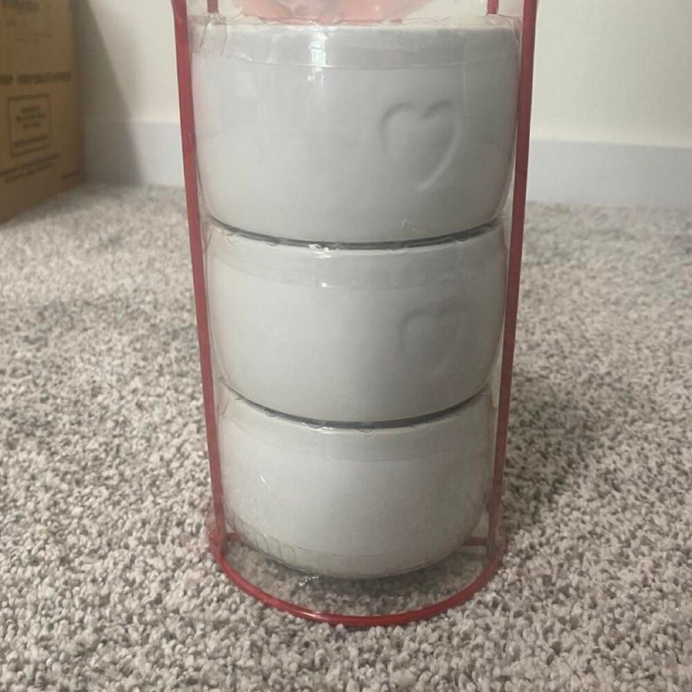 Snack Ramekins with Wire Storage